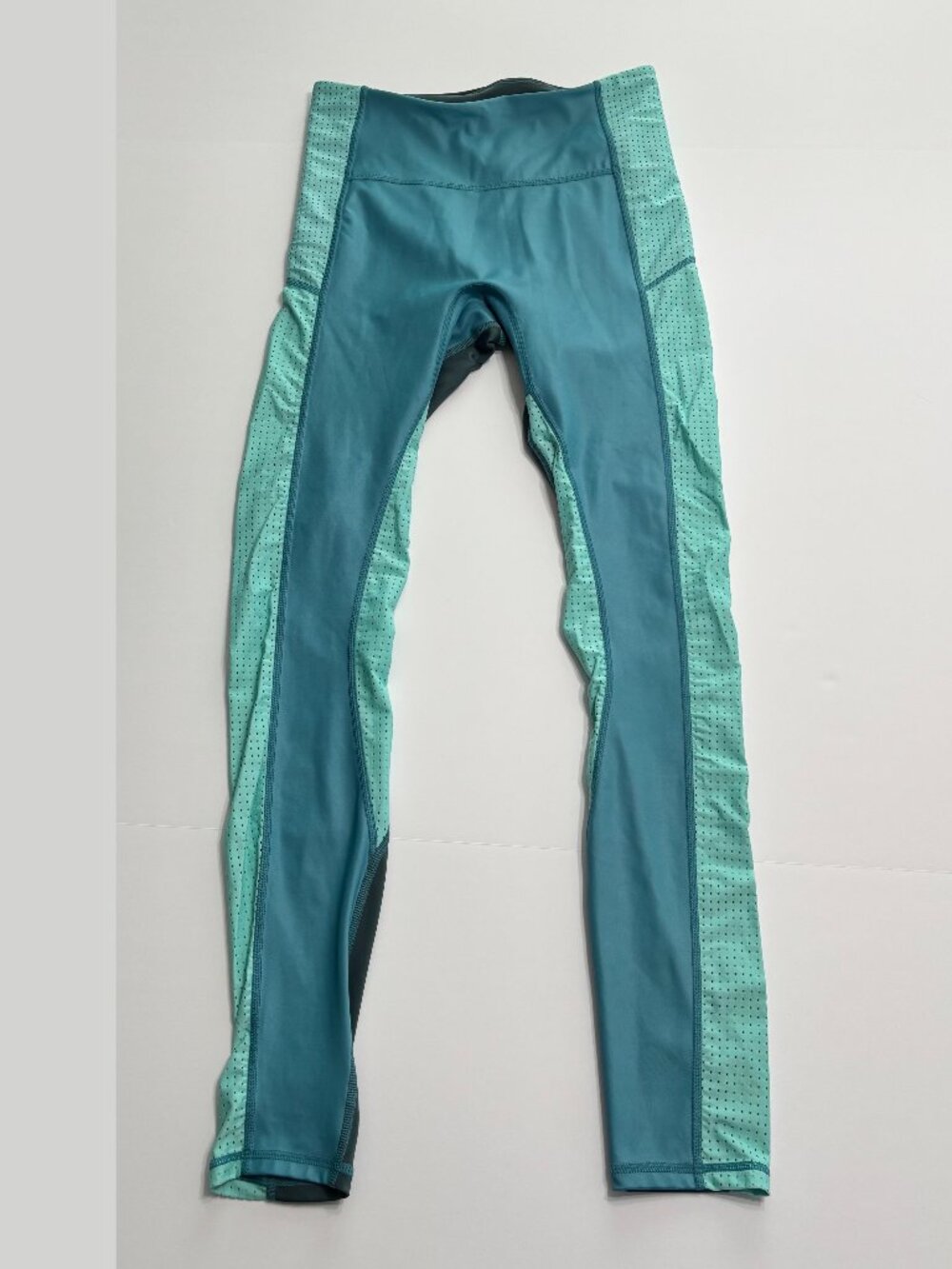 Fabletics Motion365 Women's Leggings Size Medium